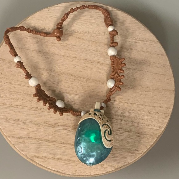 Disney Other - Disney's Moana Magical Light up Necklace